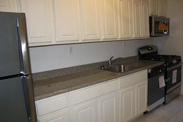 Rented by Roberto Guilbet, LREB | media 58