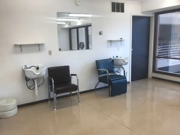 Opportunities Pavilion, 11600 Holiday Dr #66e0ce409, Kansas City, MO 64134