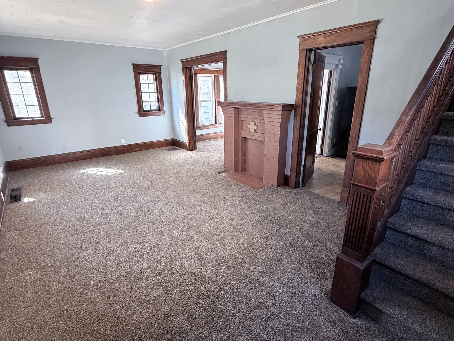 4 bed, 1392 sqft, $1,245 — Photo 2