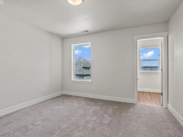 208 W A St #2 — Photo 12