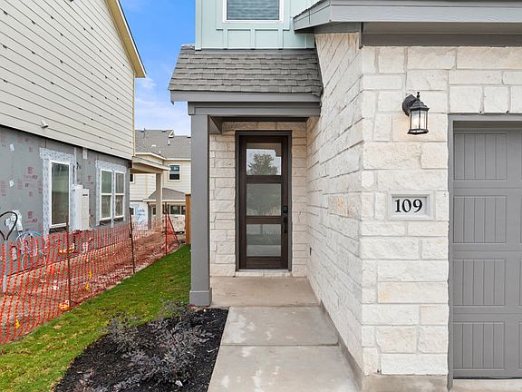 Exterior Style B Left