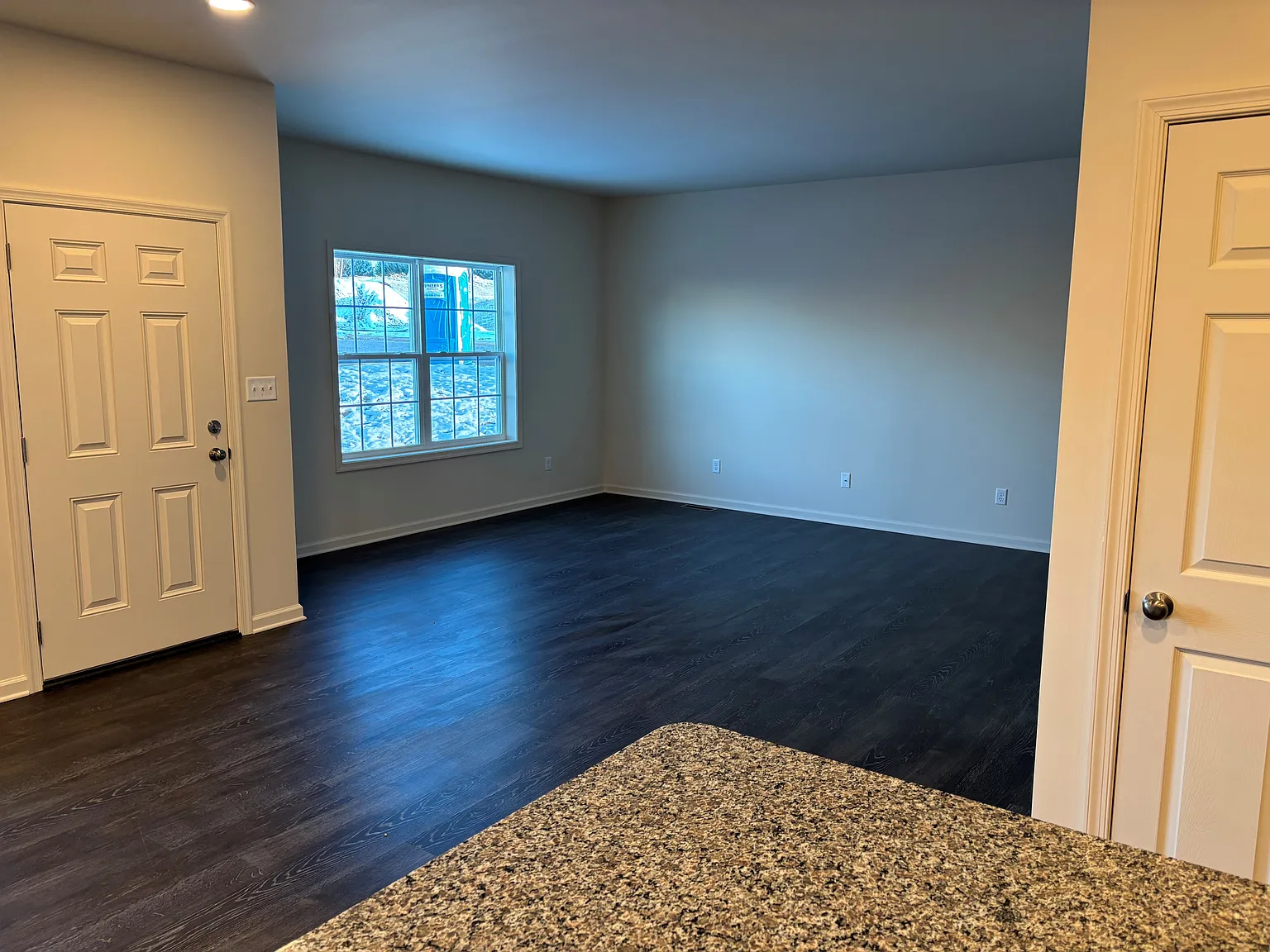 3 bed, 1499 sqft, $2,195 — Photo 3