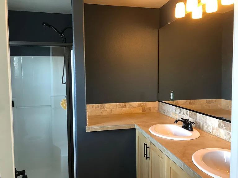 494 SW 200th Ave — Photo 6