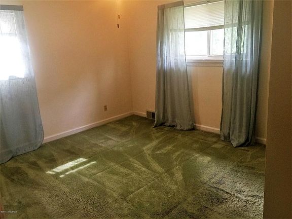 9010_Springview_Dr_40219_BedRoom4