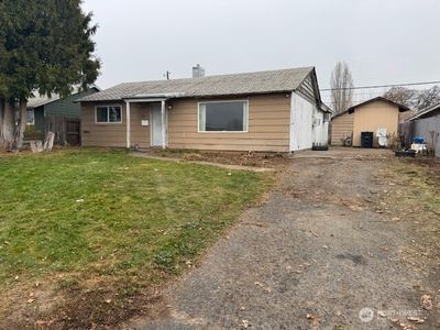 625 S Hawthorne Drive, Moses Lake, WA, 98837