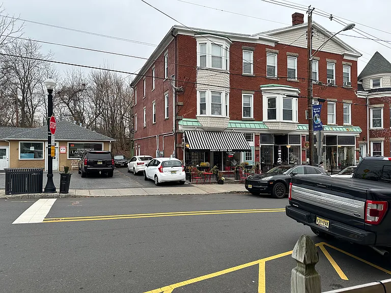 15 W Main St — Photo 1