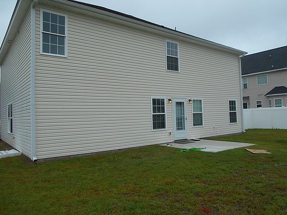 3rd image of 844 Forest St