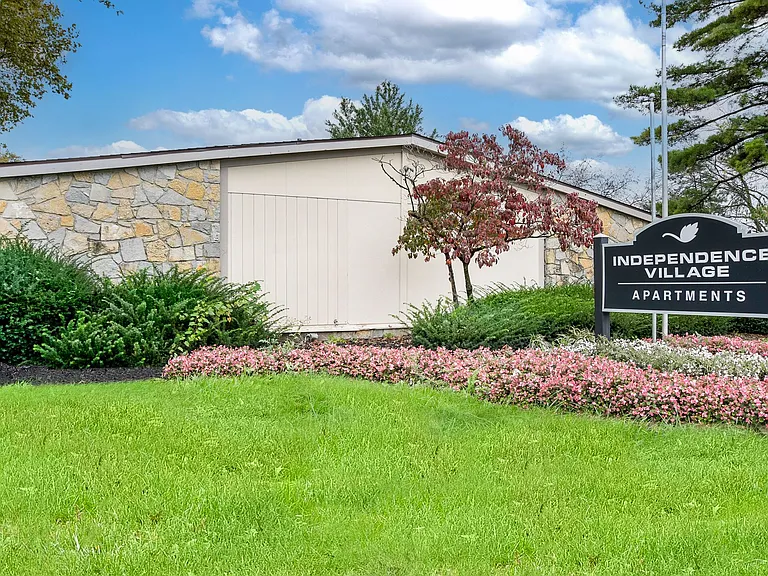Independence Village, Reynoldsburg, OH — Photo 16