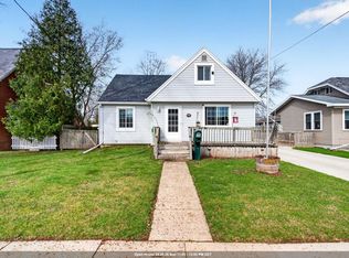 1013 Harrison St, Neenah, WI 54956