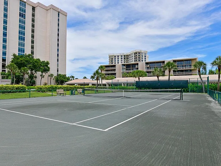 2425 Gulf Of Mexico Dr #7F — Photo 48