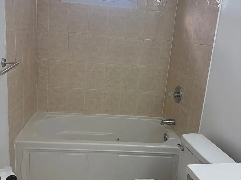 225 Missouri Ave NW — Photo 14