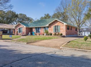 704 Bormann St, Brenham, TX 77833