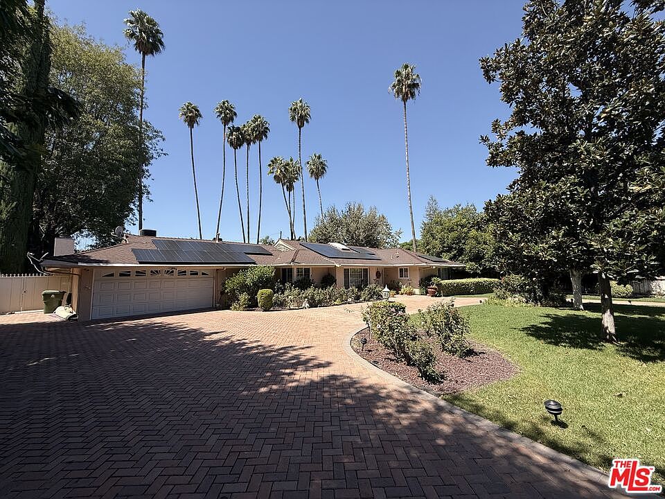 1st image of 5429 Corbin Ave
