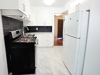 Rented by MAC Realty NY