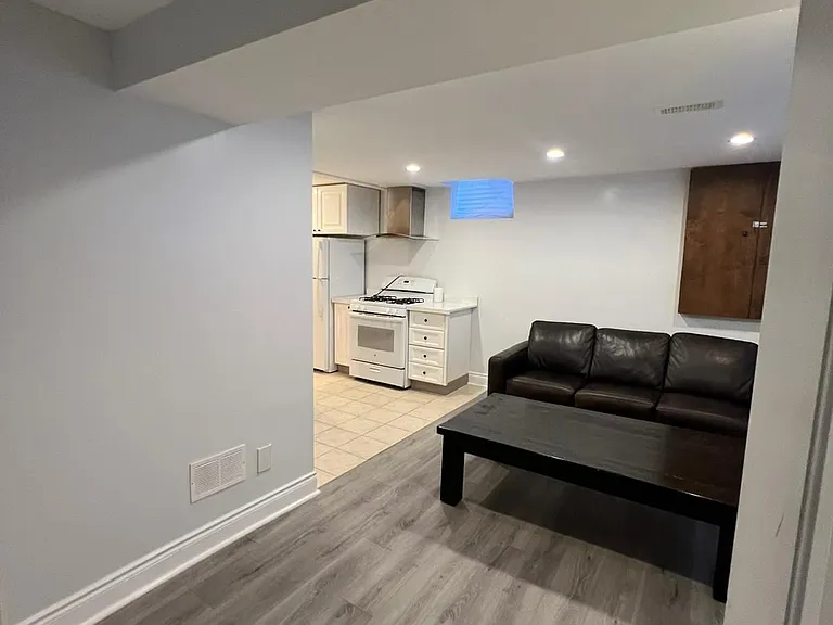 532B Lightfoot Pl — Photo 2