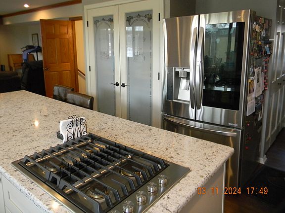 5th image of 10841 S Christa Ct