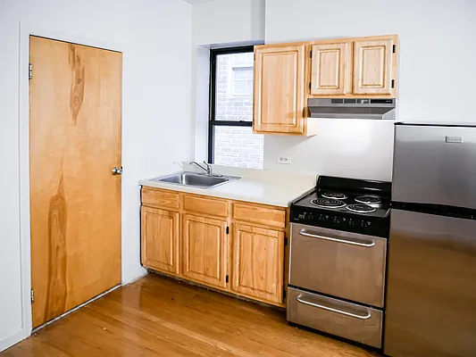 Rented by Array Property Group LLC  | media 9