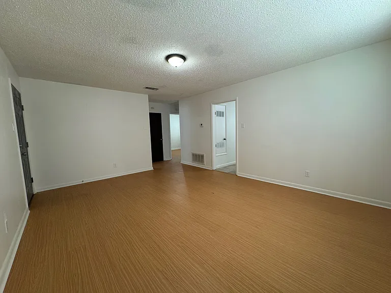 5701A Sonora Dr — Photo 3