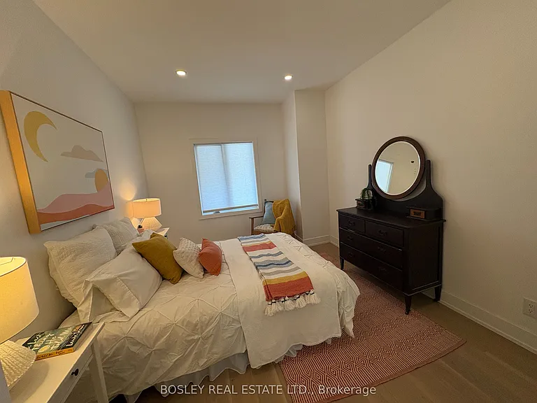 111 Carlaw Ave — Photo 12