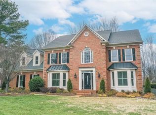 12423 Darby Chase Dr, Charlotte, NC 28277