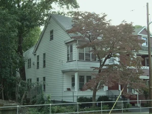 534 Morris St, Orange, NJ 07050
