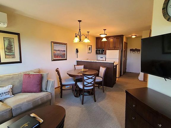 3rd image of 4920 N Landmark Cir #2104