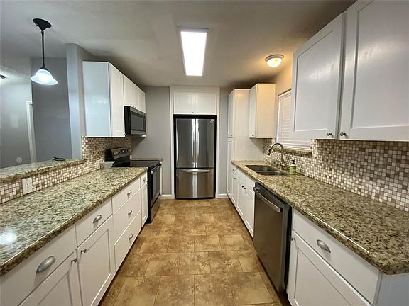 4th image of 60 Campeche Cir