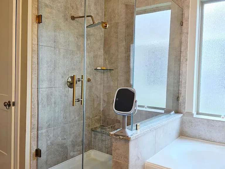 8411 Hunters Cliff Dr — Photo 5