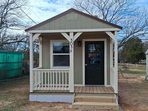 2nd image of 303 S Arkansas St #F