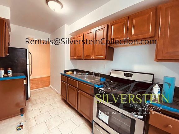 2nd image of 35-05 Parsons Blvd #7CC