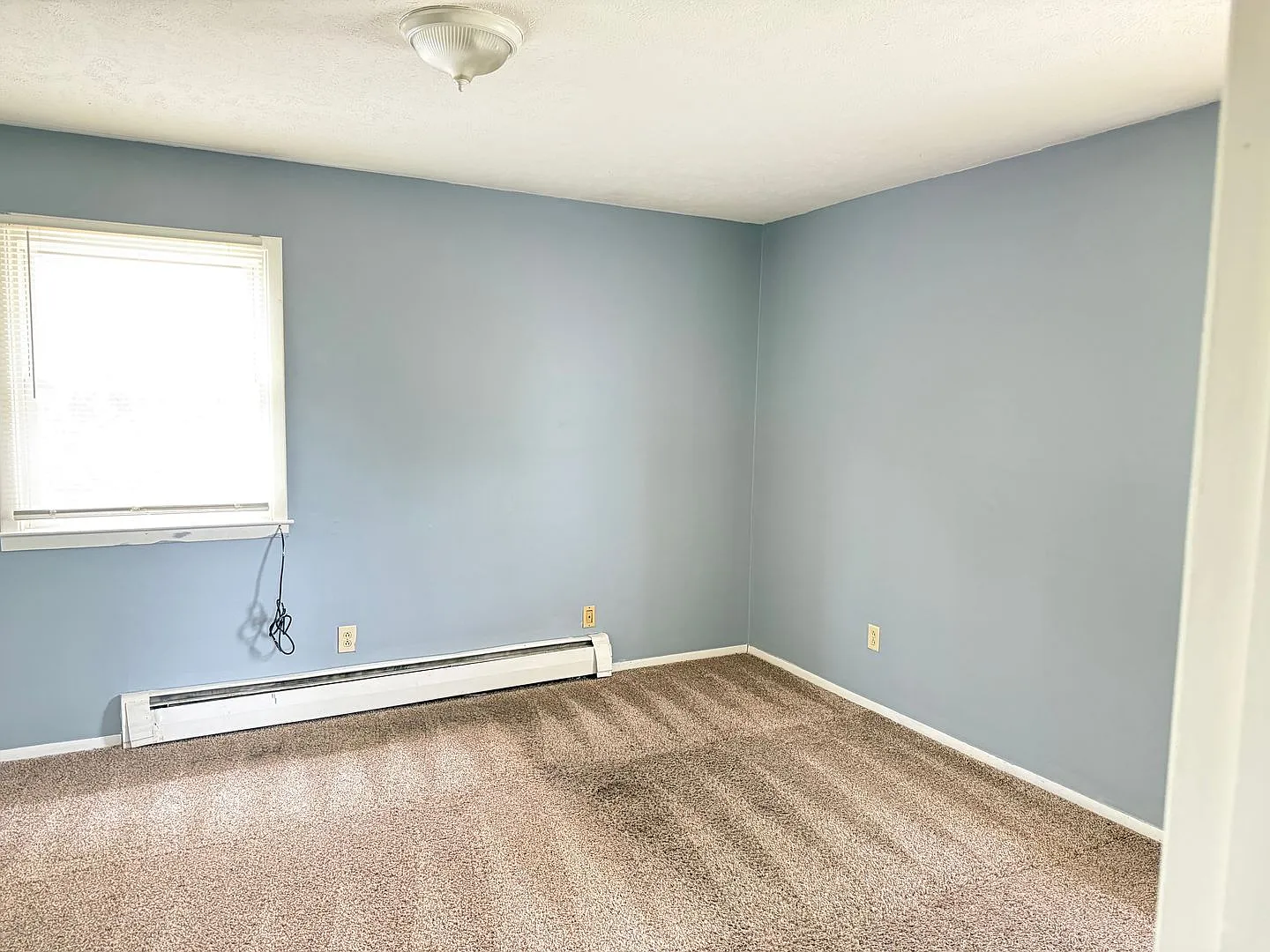 322 Riley Dr — Photo 3