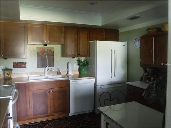 3rd image of 411 Oak Haven Dr #411