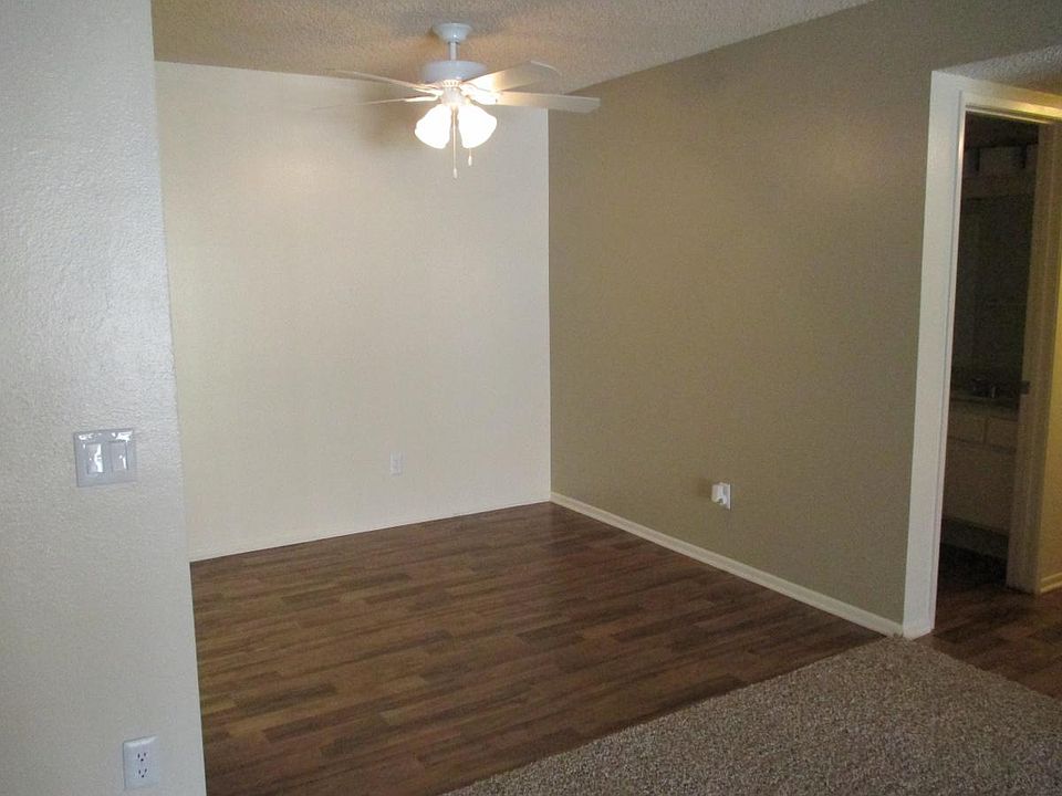 2nd image of 241 New York St APT K