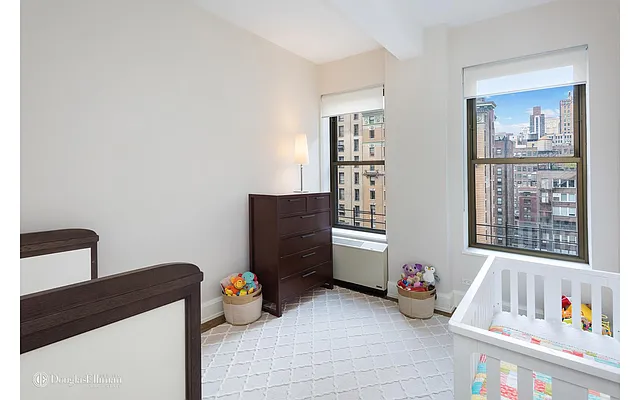 Rented by Douglas Elliman | media 23