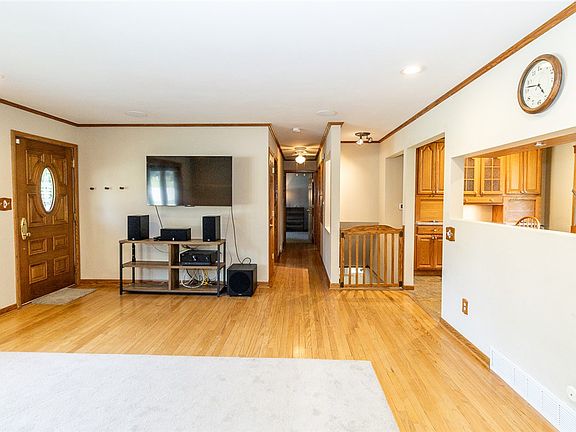 5th image of 1234 Donald Dr