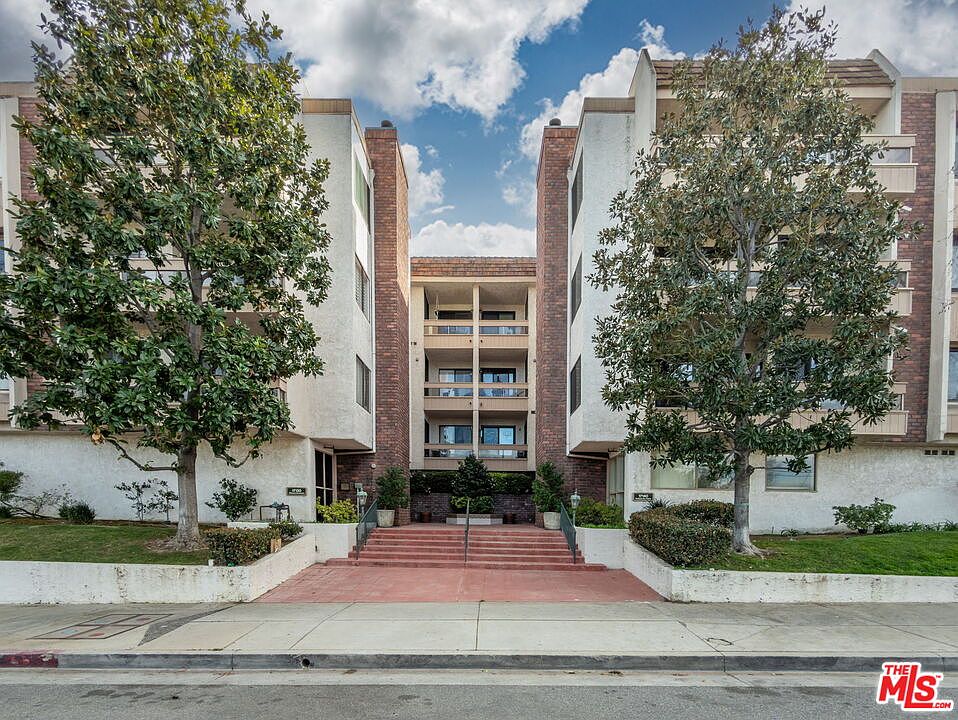 1st image of 17140 Burbank Blvd Unit 207