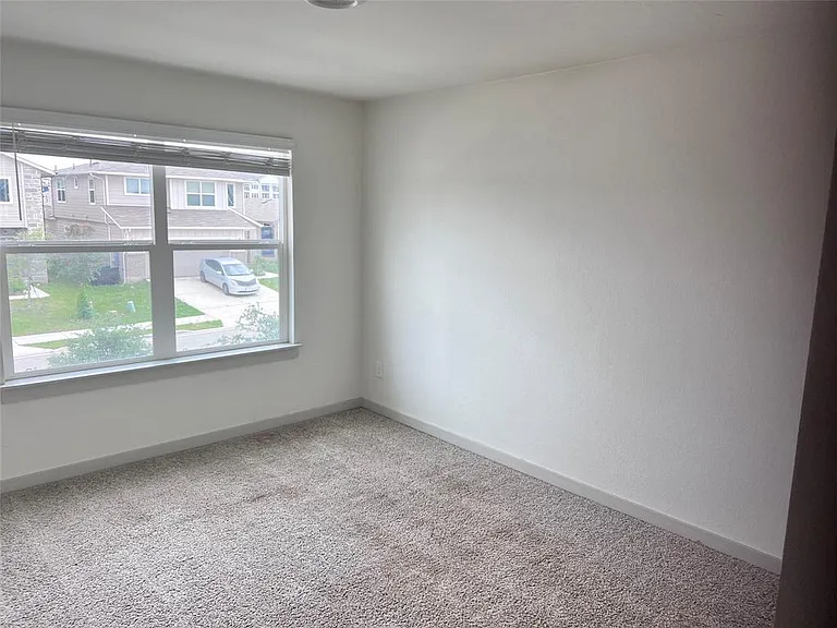 112 New Hampton Way — Photo 7