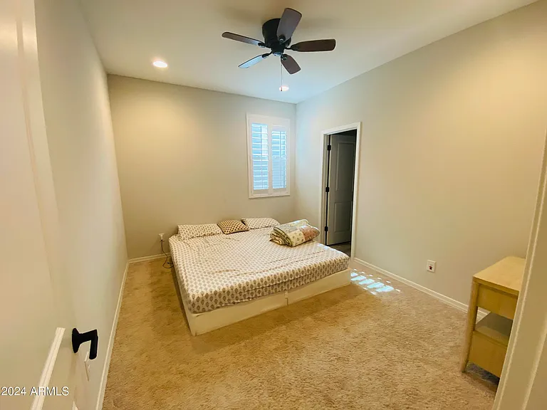 8928 W Missouri Ave — Photo 9