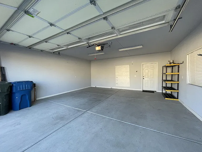 2549 Country Club Dr — Photo 22