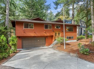 8701 46th St W, University Place, WA