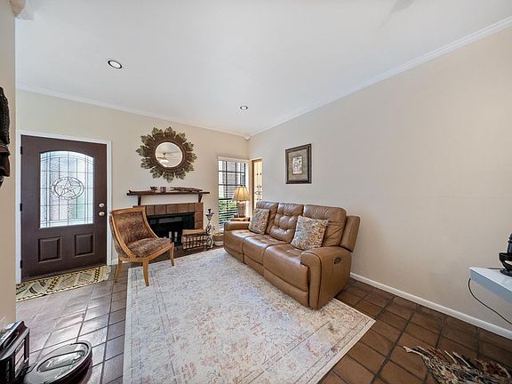 4th image of 4904 Feagan St