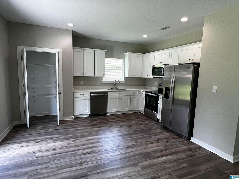 2nd image of 307 Kennesaw Ave