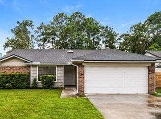 1552 Shearwater Dr, Jacksonville, FL 32218