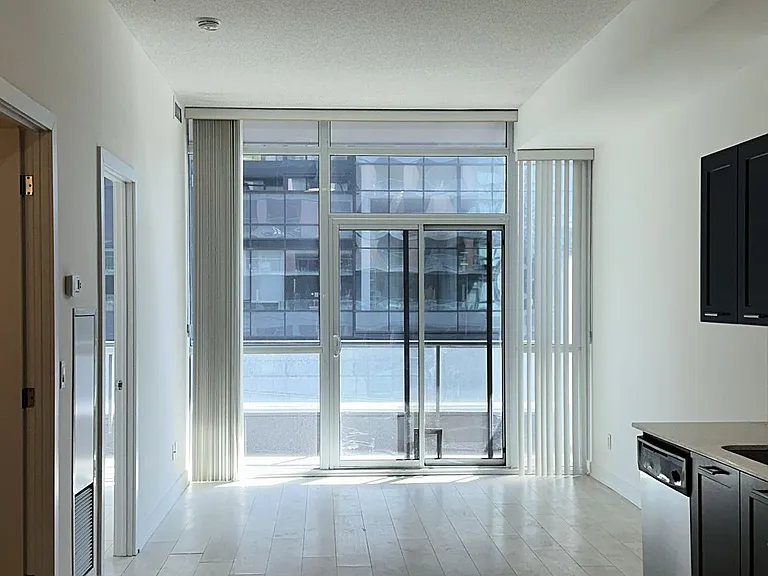 169 Fort York Blvd #207 — Photo 2