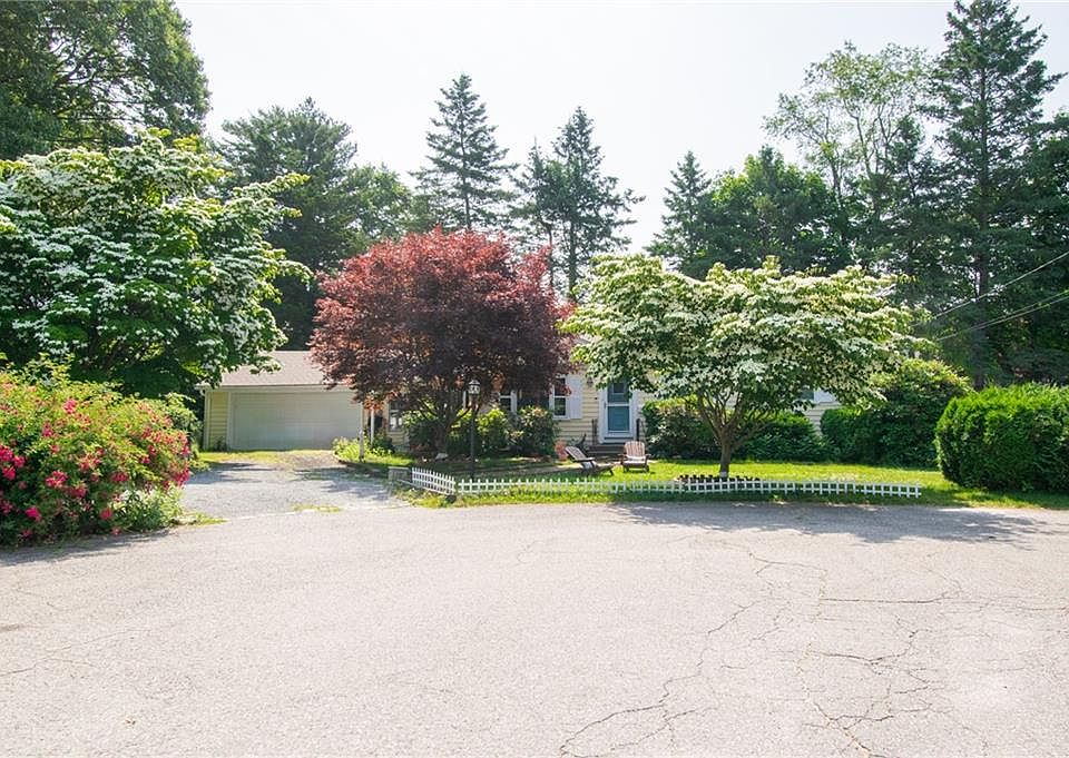 2nd image of 1 Coddington Ct