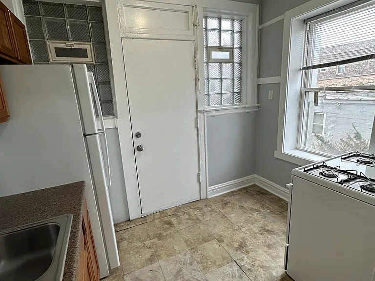 5912 W 26th St #3A — Photo 6