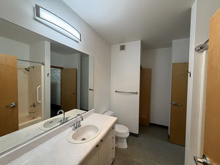 Bookmark Apartments — Photo 15