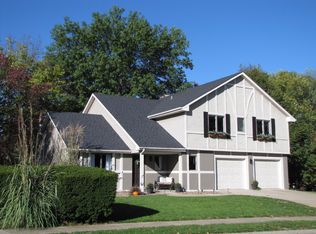 2115 Oak Cliff Dr, Columbia, MO 65203