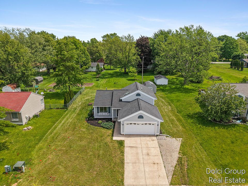 1st image of 233 Jennifer Ln