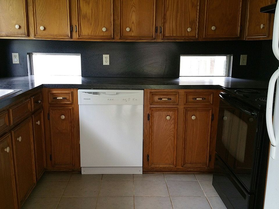 2nd image of 1437 Williamsburg Dr